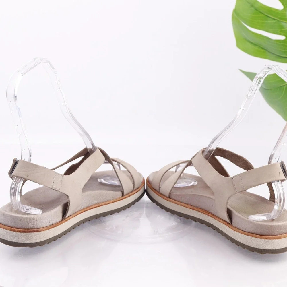 Merrell Womens Juno Sandals Size 9 Beige Tan Leather Slingback Lug Sporty Shoes